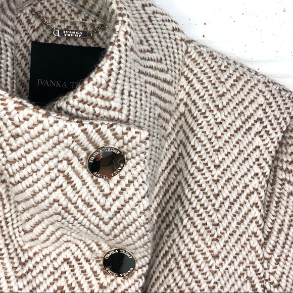 Ivanka Trump Jackets & Blazers - IVANKA TRUMP Boucle Wool Pin coat